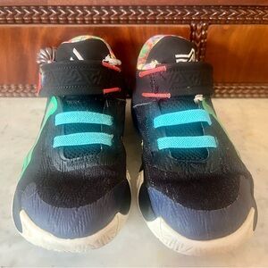 Nike Kids Black and Teal Sneakers